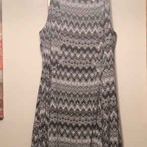 Black & white flare dress. Size 2x